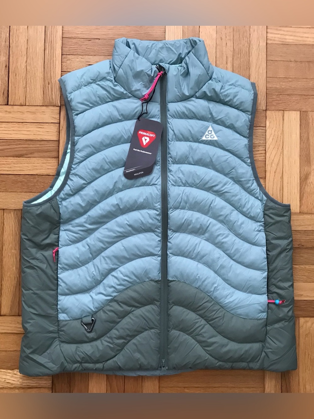 Size Medium Mens Nike ACG Lava Flow Therma-FIT ADV Vest Mint Green HV0605-017